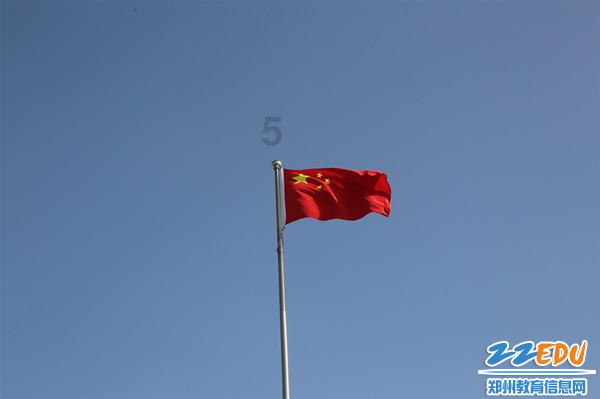 贵平高速南明河特大桥主墩已封顶