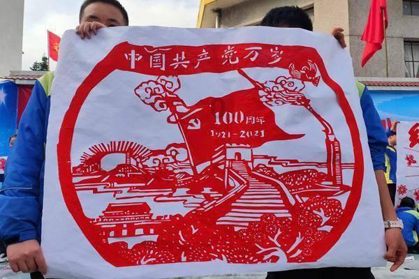 尼康D90+85定焦+14-70能买多少钱？游戏画面
